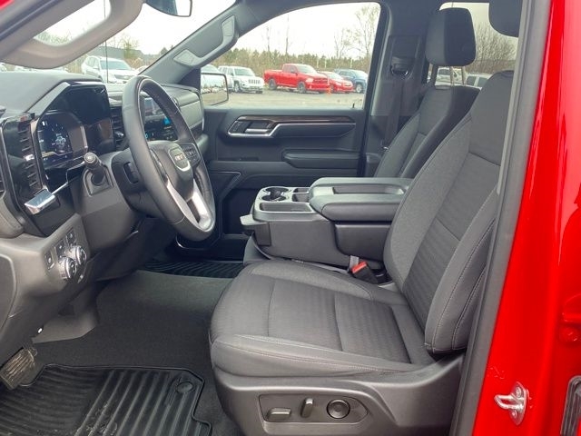 GMC Sierra 1500 SLE Crew Cab 4WD 2023