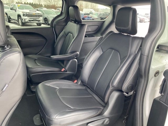 Chrysler Pacifica Hybrid Select 2024