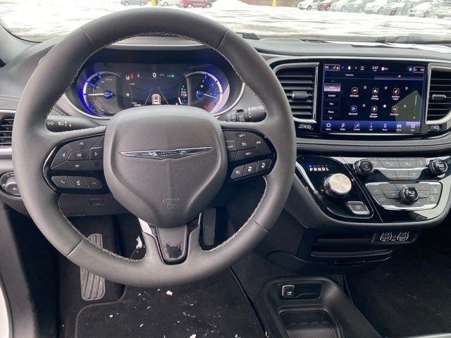 Chrysler Pacifica Hybrid Select 2024