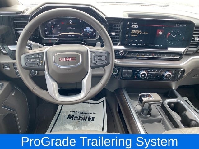 GMC Sierra 1500 SLT Crew Cab 4WD 2024