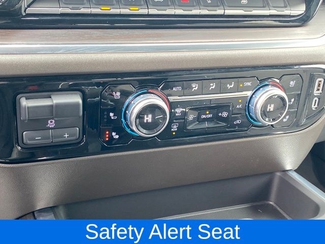 GMC Sierra 1500 SLT Crew Cab 4WD 2024