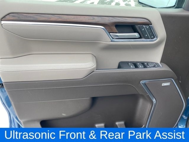 GMC Sierra 1500 SLT Crew Cab 4WD 2024