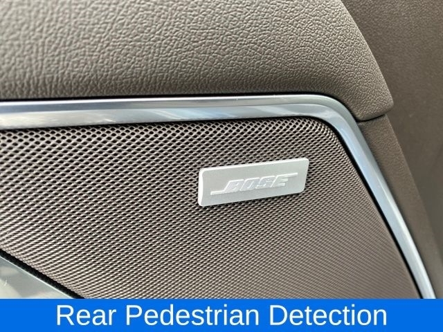 GMC Sierra 1500 SLT Crew Cab 4WD 2024