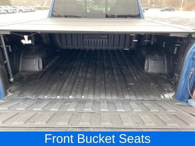 GMC Sierra 1500 SLT Crew Cab 4WD 2024