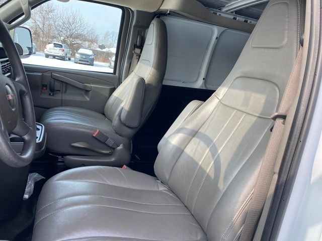 GMC Savana G2500 Extended Cargo 2024