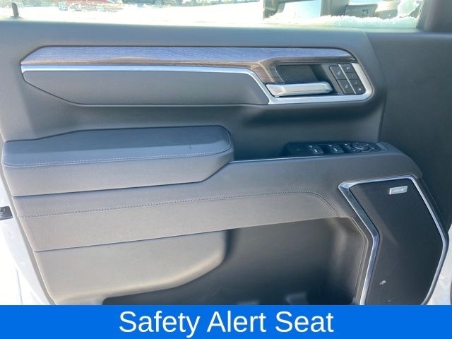 Chevrolet Silverado 2500HD LTZ Crew Cab Long Box 4WD 2025