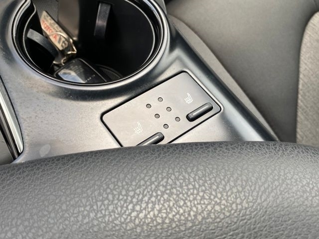 Toyota Camry Hybrid LE 2020