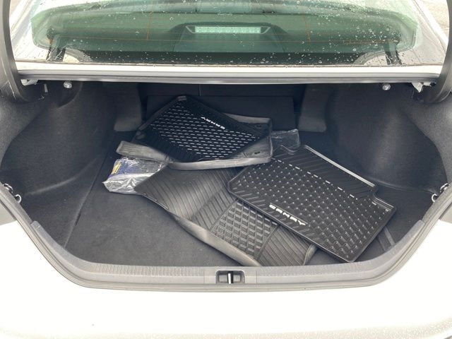 Toyota Camry Hybrid LE 2020