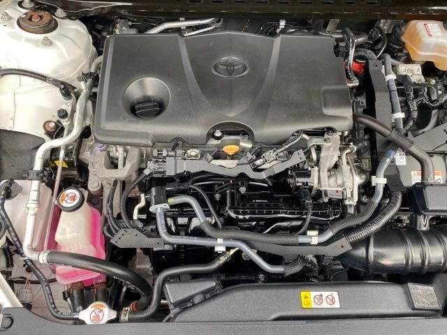 Toyota Camry Hybrid LE 2020