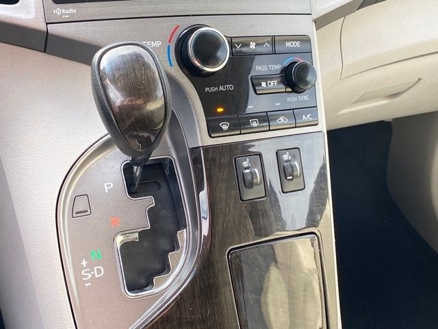 Toyota Venza LE I4 AWD 2014