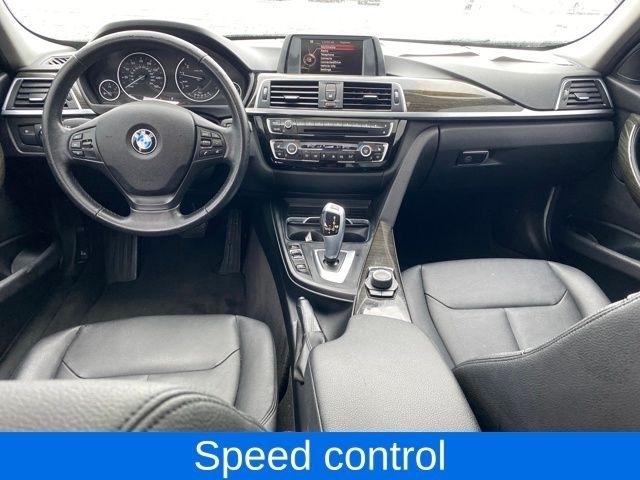 BMW 3-Series 320i Sedan 2017