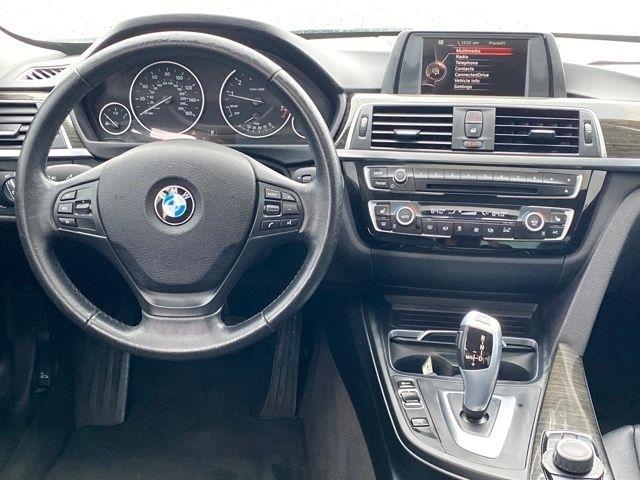 BMW 3-Series 320i Sedan 2017