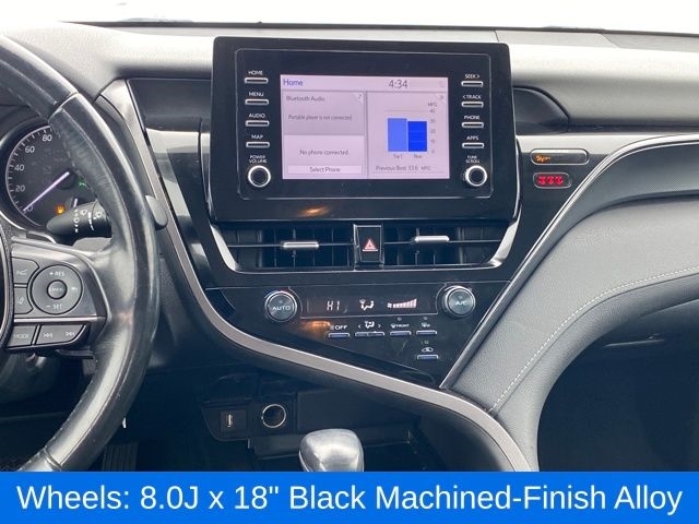 Toyota Camry SE 2021