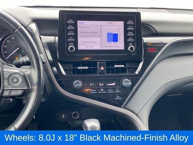 Toyota Camry SE 2021