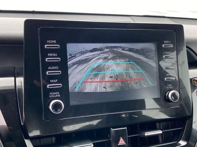 Toyota Camry SE 2021