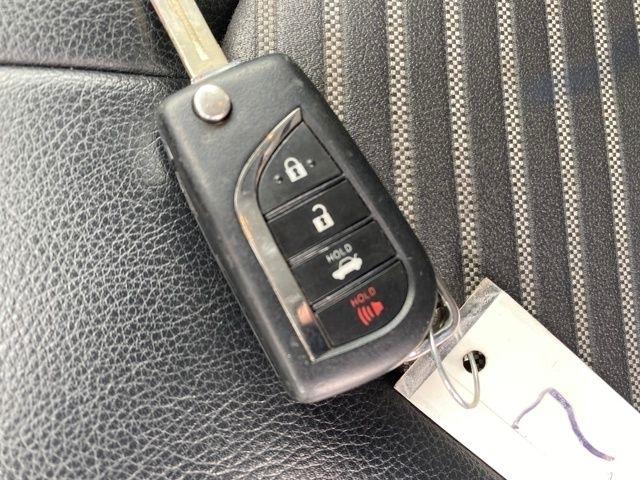 Toyota Camry SE 2021