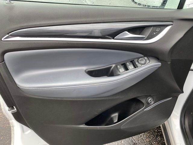 Buick Enclave Essence AWD 2022