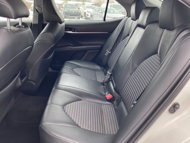 Toyota Camry SE 2023