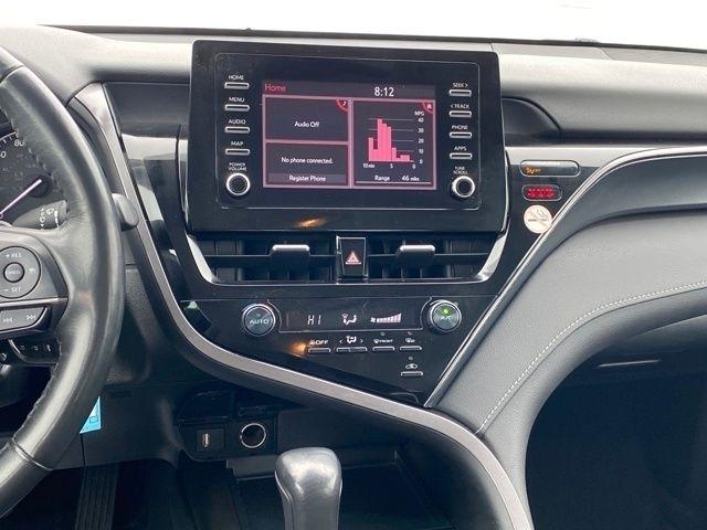 Toyota Camry SE 2023