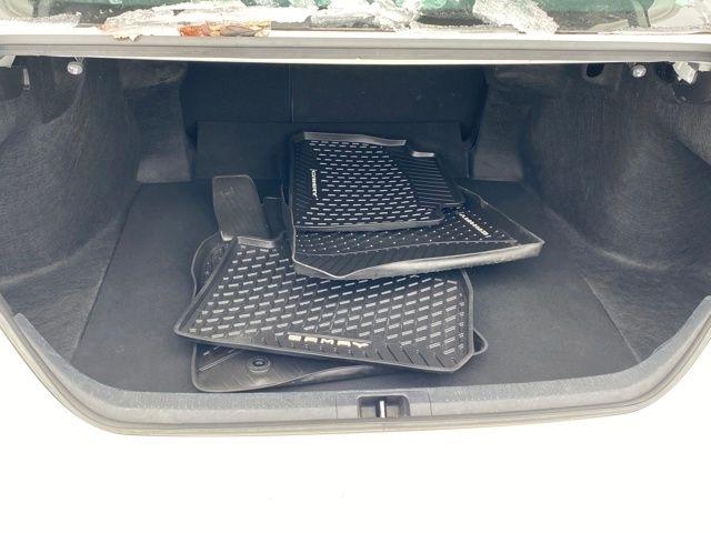 Toyota Camry SE 2023