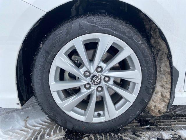 Toyota Camry SE 2023