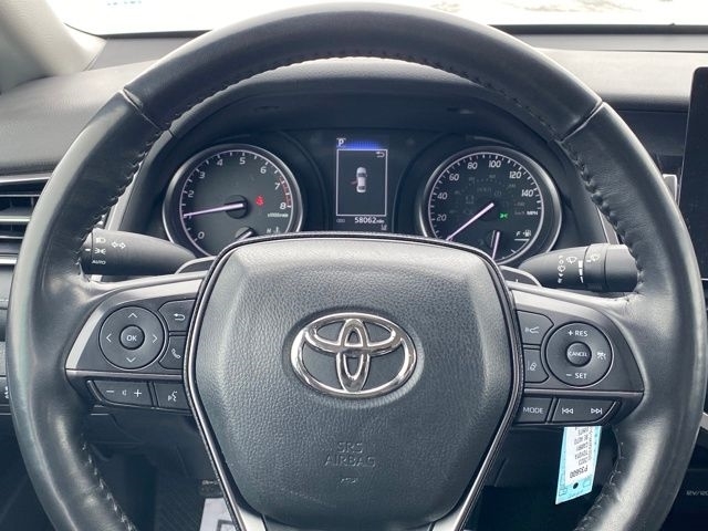 Toyota Camry SE 2023