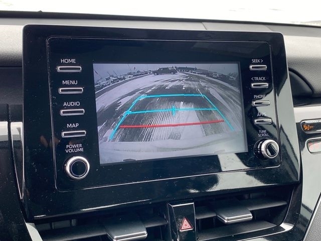 Toyota Camry SE 2023