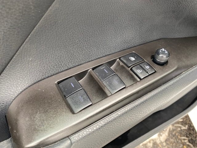 Toyota Camry SE 2023