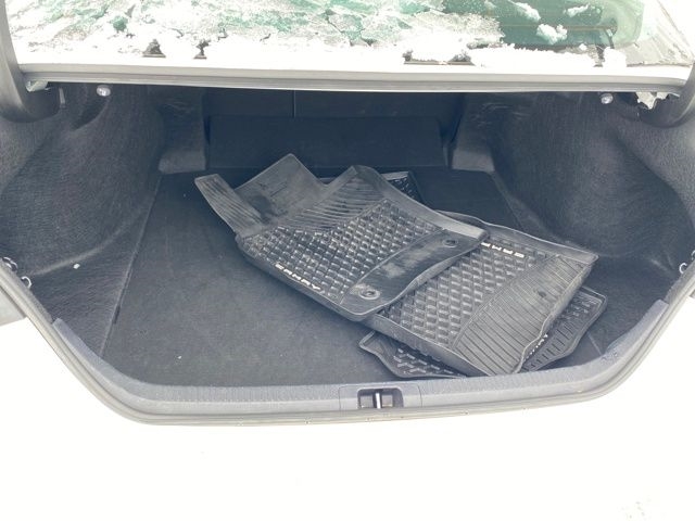 Toyota Camry SE 2023