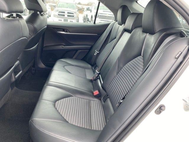 Toyota Camry SE 2023