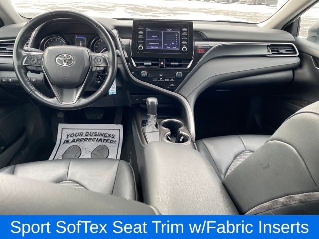 Toyota Camry SE 2023