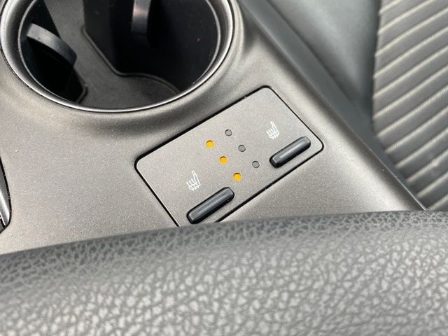 Toyota Camry SE 2023