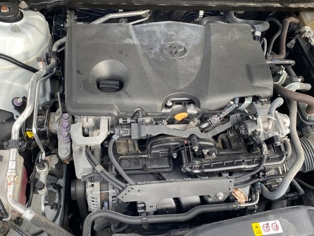 Toyota Camry SE 2023