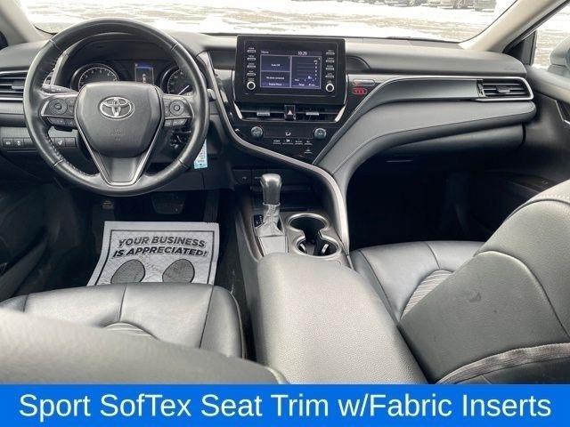 Toyota Camry SE 2023