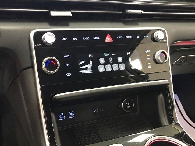 Genesis GV80 2.5T Standard 2025