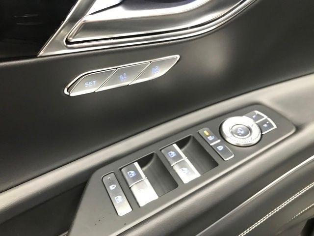 Genesis GV80 2.5T Standard 2025