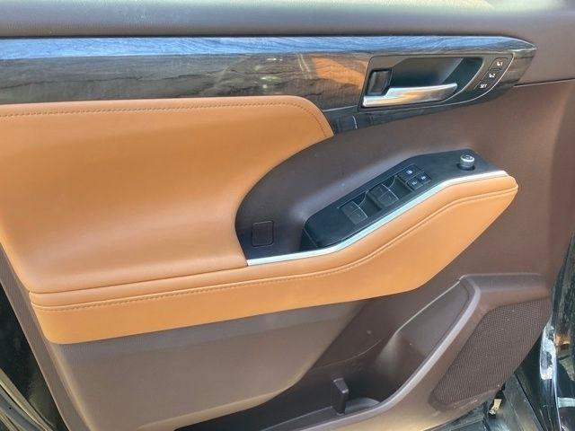 Toyota Highlander Hybrid Platinum AWD 2020
