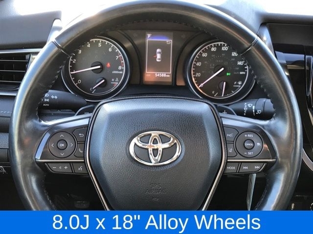 Toyota Camry SE 2023