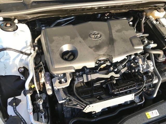 Toyota Camry SE 2023