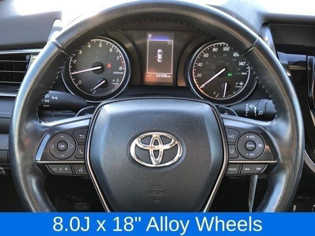 Toyota Camry SE 2023