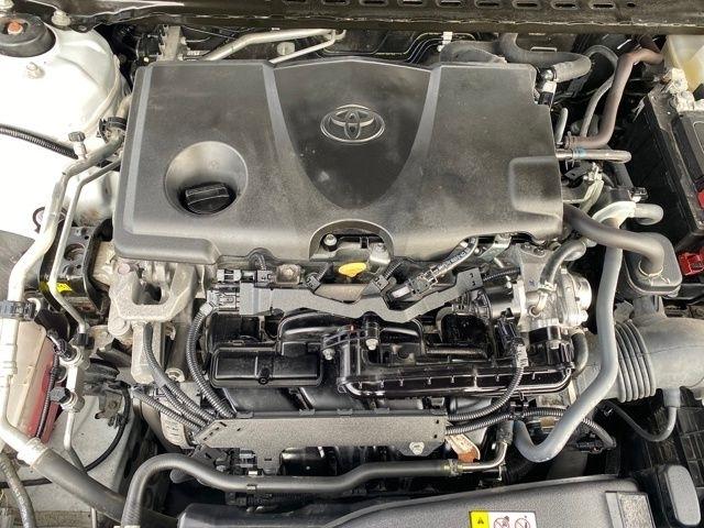 Toyota Camry SE 2023