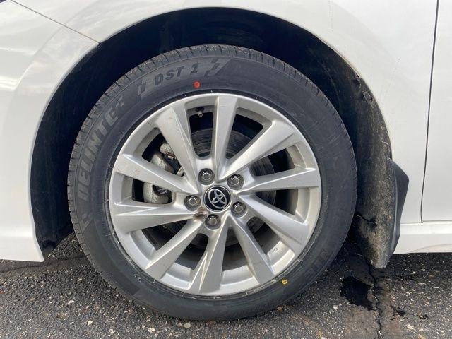 Toyota Camry SE 2023