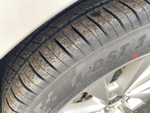 Toyota Camry SE 2023