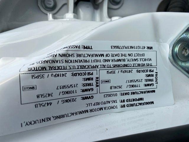 Toyota Camry SE 2023