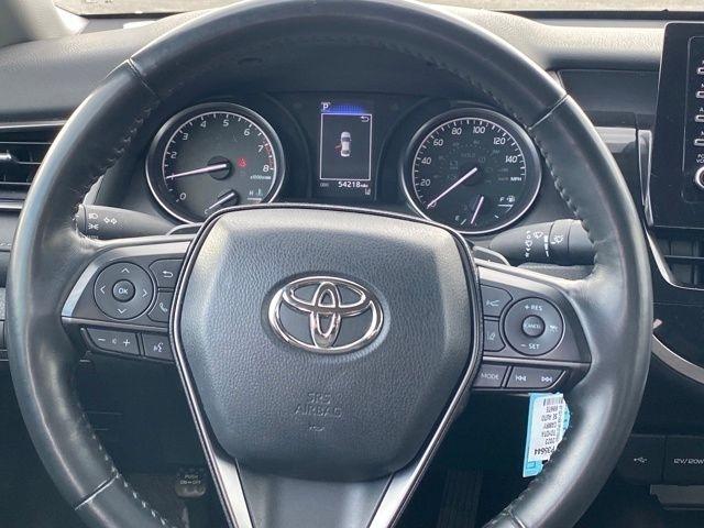 Toyota Camry SE 2023