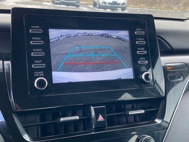 Toyota Camry SE 2023