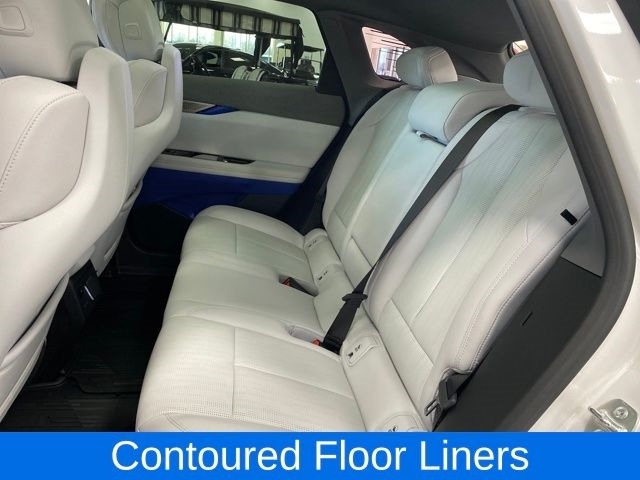 Cadillac OPTIQ Sport 2 2025