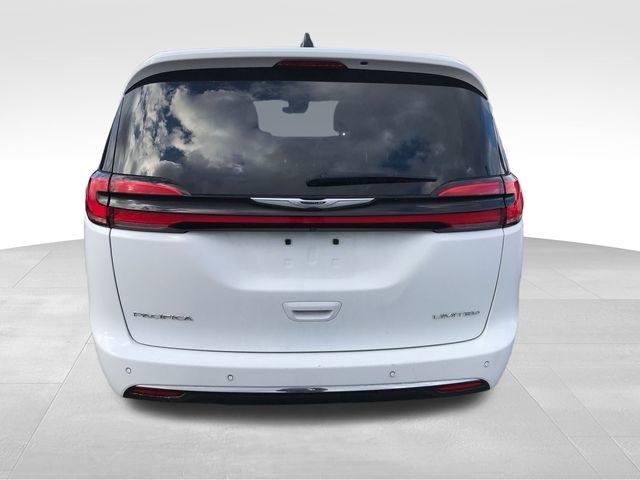 Chrysler Pacifica Limited 2024