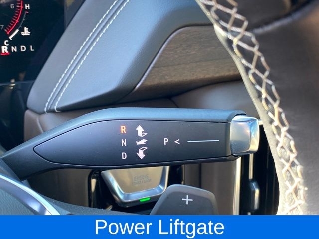 GMC Yukon XL Denali Ultimate 4WD 2025