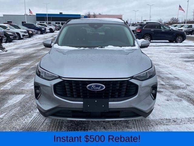 Ford Escape Platinum AWD 2023